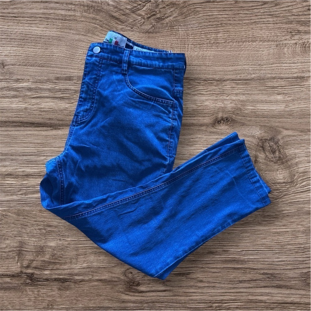 One In A Million" women's jeans, specifically the Legacy Contemporary fit. 32/33
